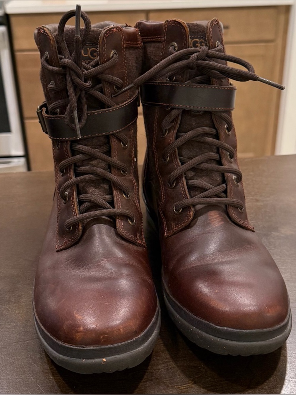 UGG Women’s Brown Leather Lace-Up Boots
